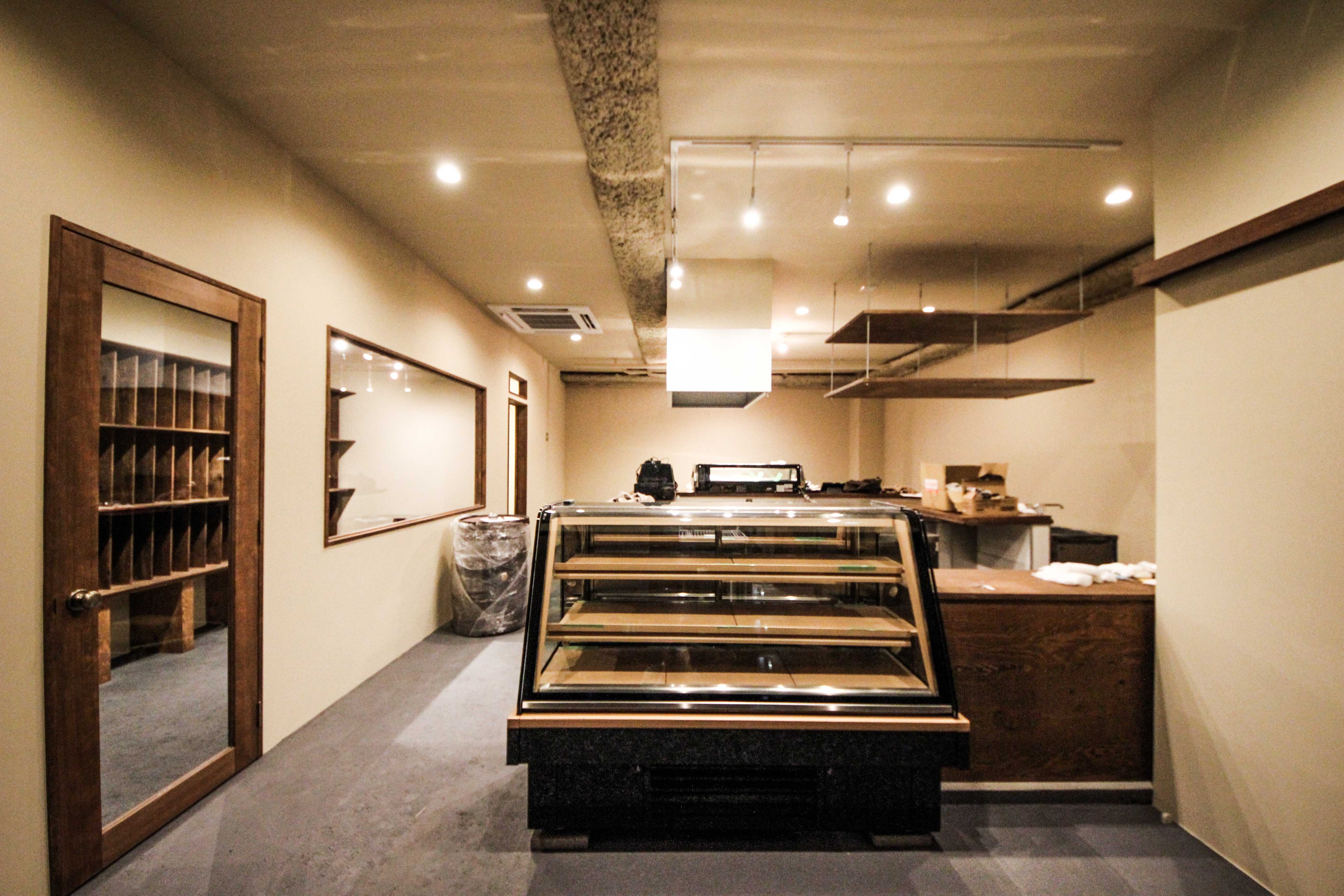 兵庫県伊丹市 ワインバル