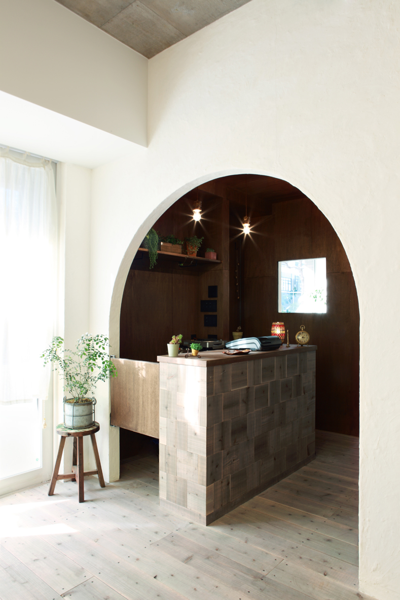 神奈川県港北ニュータウンにある美容院とカフェ