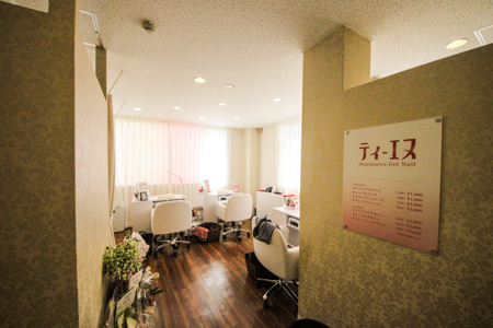 大阪府梅田 ネイルサロン