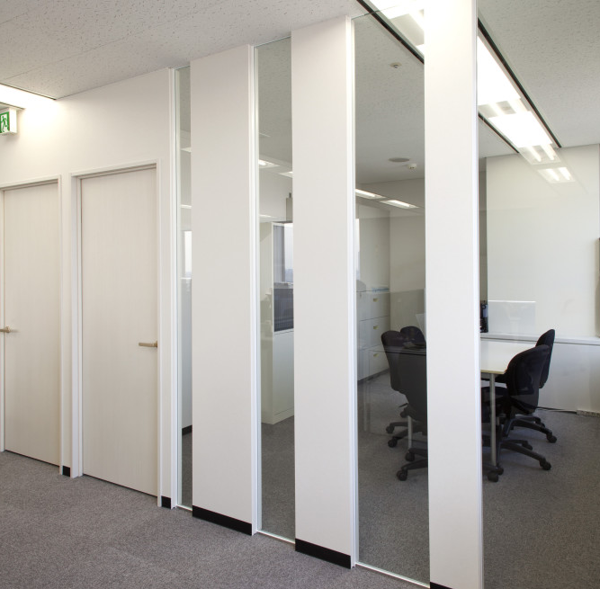 大阪市 IT企業オフィス