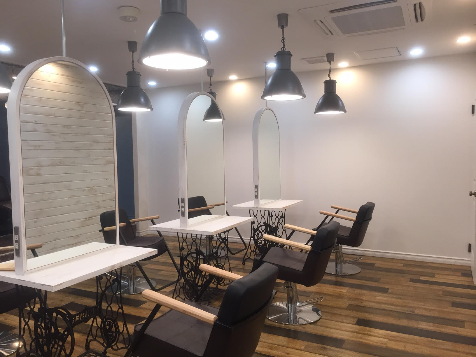 沖縄県那覇市内 美容院