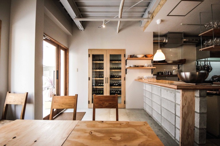 兵庫県加古川市 ワインバル