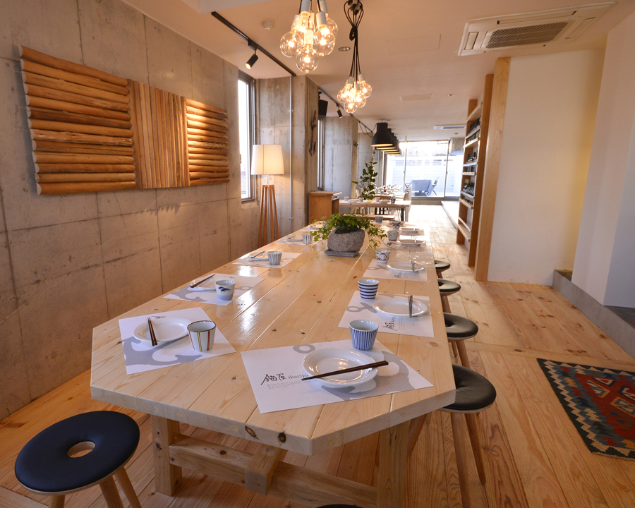 東京都世田谷区 無国籍料理店