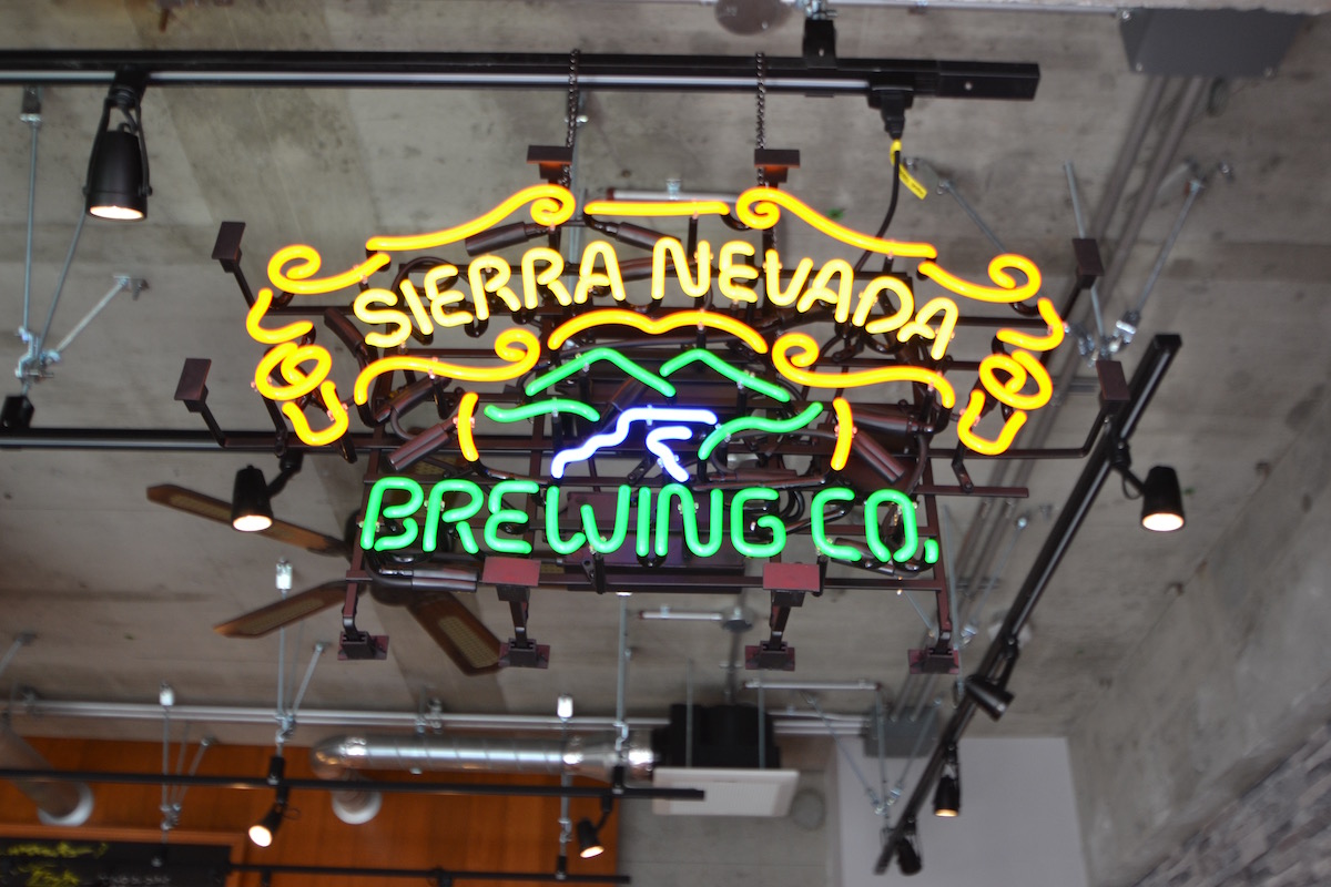 東京都 クラフトビアカフェ