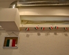 白壁が印象的なイタリアンレストラン