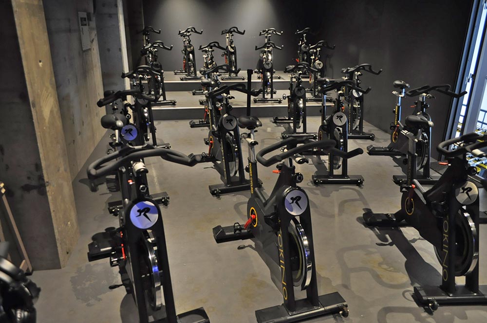 東京都 スタイリッシュなスポーツジム